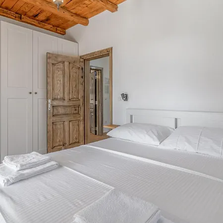 4 Bedroom Cozy In *
