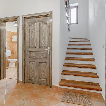4 Bedroom Cozy In *